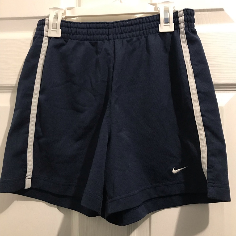 2 pairs Nike shorts - Picture 5 of 7